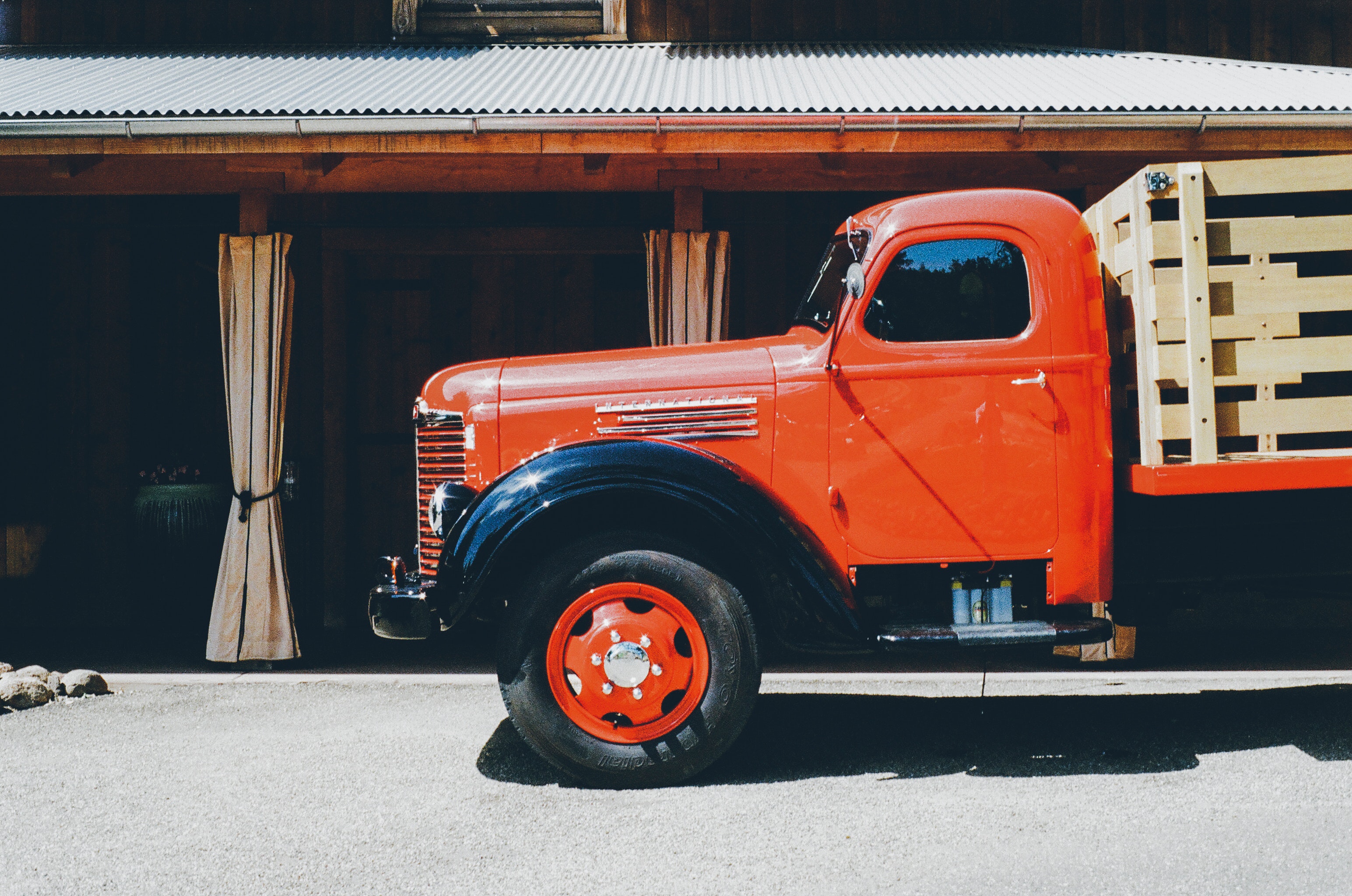 Commercial truck